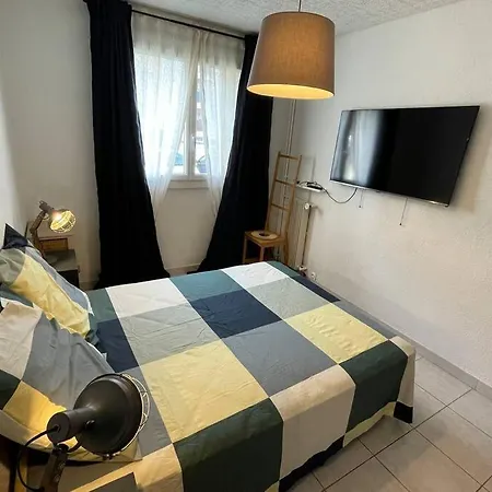 Jolie T3 Refait A Neuf A Apartment Marseille